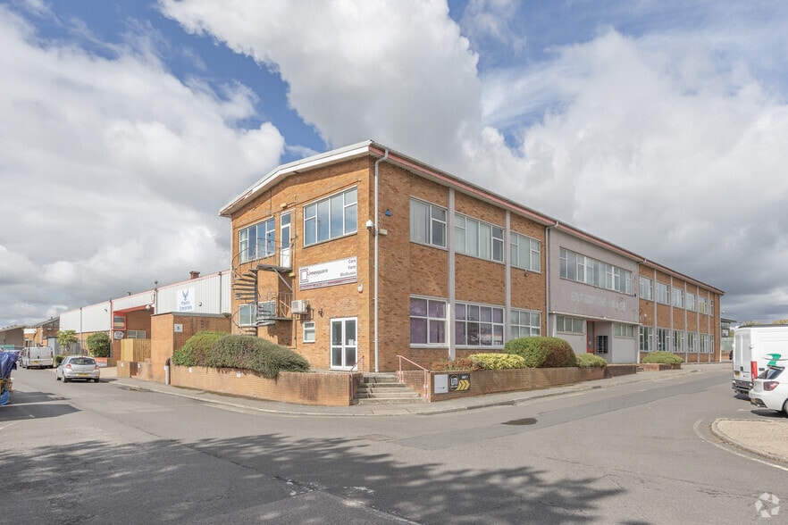 Cheney Manor Industrial, Swindon for sale - Building Photo - Image 2 of 2