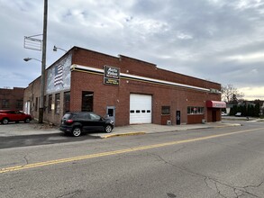 225 S Walnut St, Troy, OH for sale Primary Photo- Image 1 of 17