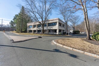 210 Broadway, Lynnfield, MA for rent Primary Photo- Image 1 of 11