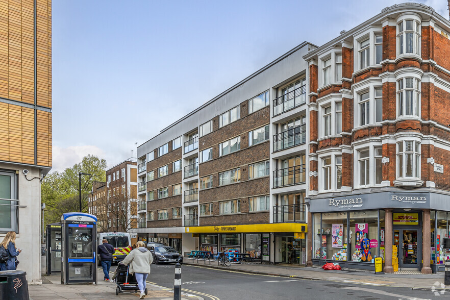 72-84A Lambs Conduit St, London for rent - Building Photo - Image 2 of 3