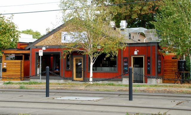 6214 N Interstate Ave, Portland, OR for sale - Building Photo - Image 1 of 8