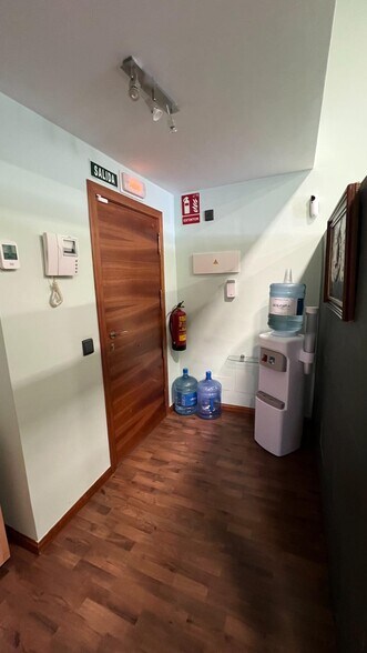 Avenida de la Industria, 37, Tres Cantos, Madrid for sale - Interior Photo - Image 2 of 5