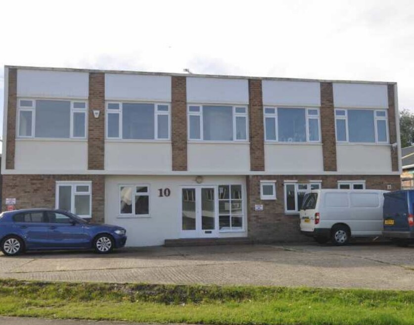 10 Radford Cres, Billericay for sale Building Photo- Image 1 of 1