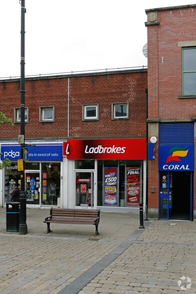 35 Albion St, Oldham for sale - Primary Photo - Image 1 of 1