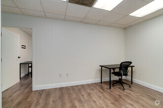 14 E Washington St, Orlando, FL for rent Interior Photo- Image 1 of 3