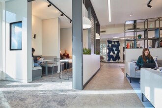 Lloyd St N, Manchester to rent Interior Photo- Image 1 of 11