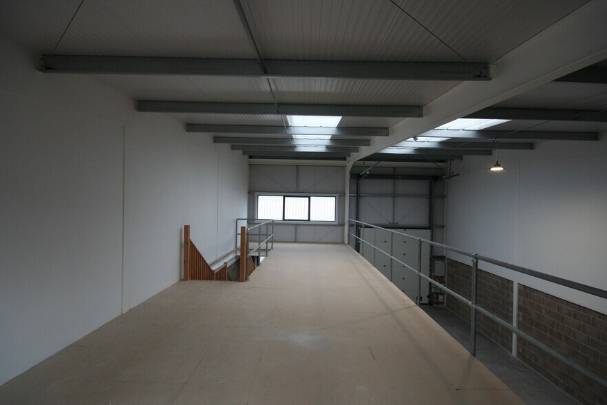 Commerce Close, Westbury to rent - Building Photo - Image 3 of 3