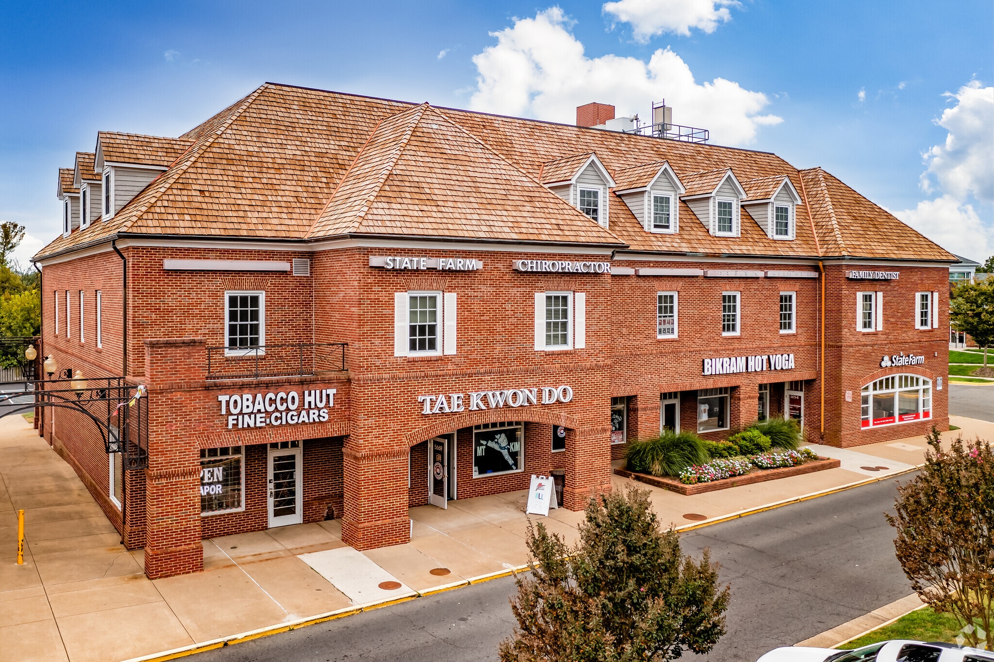 5675 Stone Rd, Centreville, VA to rent Building Photo- Image 1 of 6