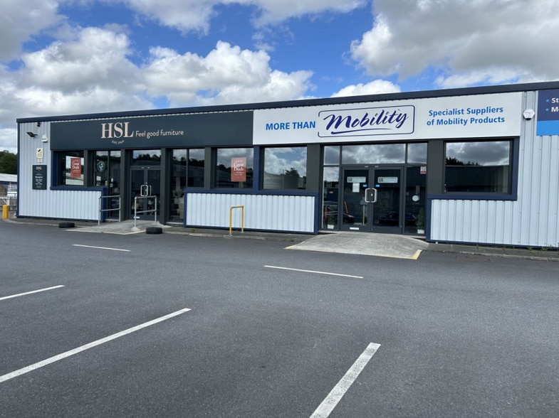 Strode Rd, Plymouth to rent - Building Photo - Image 2 of 2