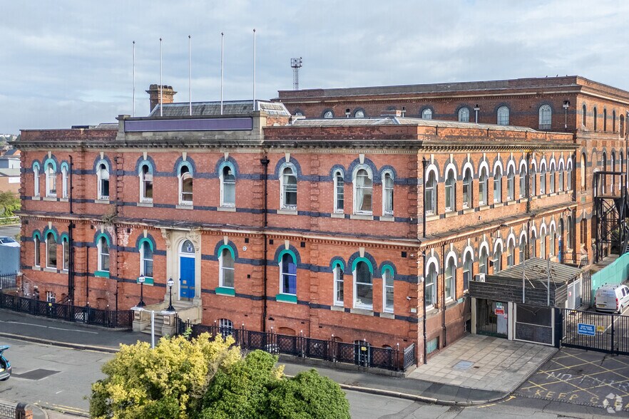 107 Station St, Burton On Trent for sale - Primary Photo - Image 1 of 1