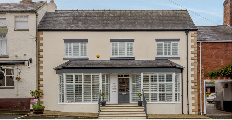 51-52 High St, Chester for sale Primary Photo- Image 1 of 1