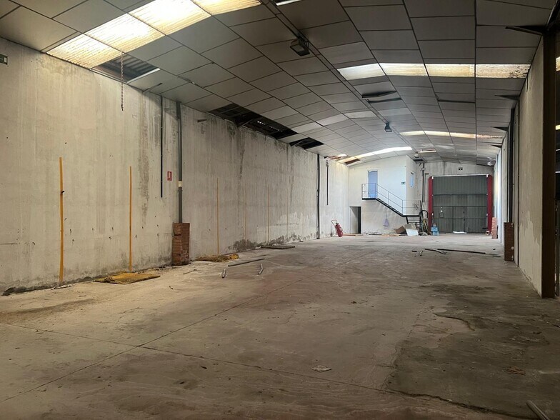 Industrial in Meco, Madrid for sale - Building Photo - Image 2 of 16