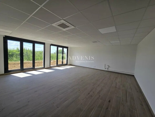 Location Bureaux 38 m² à 173 m²