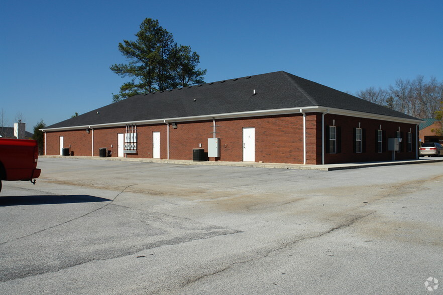 2440 Wall St, Conyers, GA for rent - Building Photo - Image 2 of 3