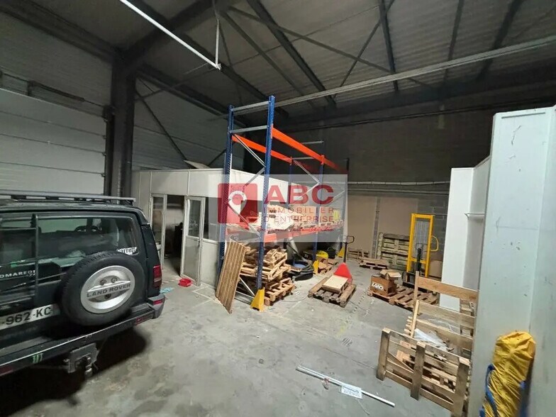 Light Industrial in Montpellier to rent - Building Photo - Image 2 of 5