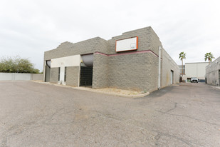 10k Sqft - Building with Yard! - Commercial Property