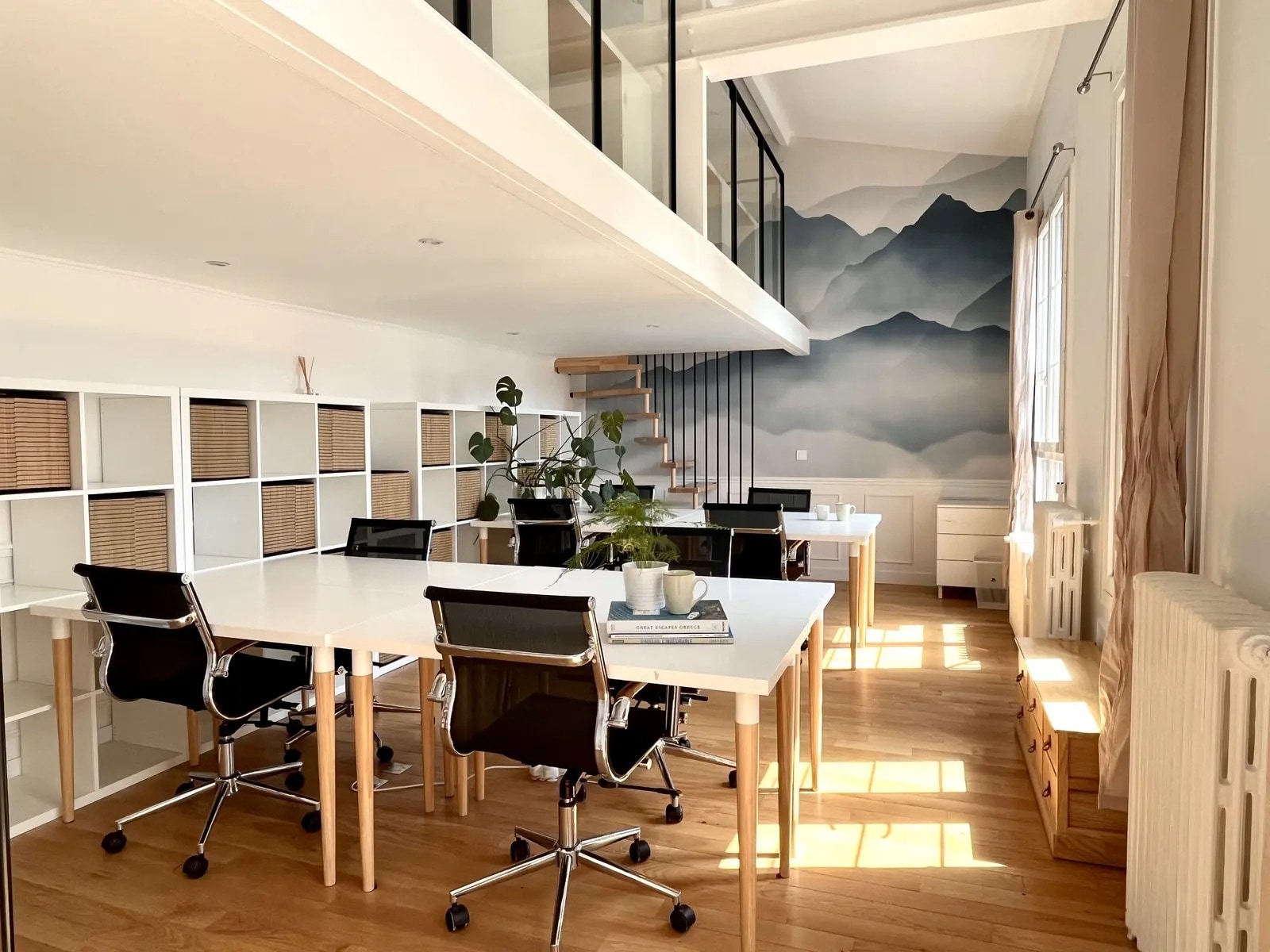 Co-working Space in Paris to rent Interior Photo- Image 1 of 5