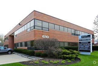 More details for 610 E Roosevelt Rd, Wheaton, IL - Office for Rent