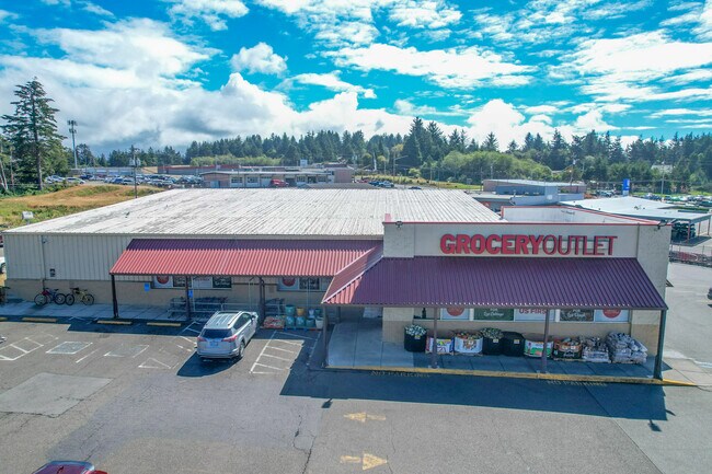 More details for 1385 Newmark Ave, Coos Bay, OR - Retail for Sale