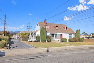 6 SINGLE-STORY UNITS IN NORTH ROSEMEAD - Commercial Property