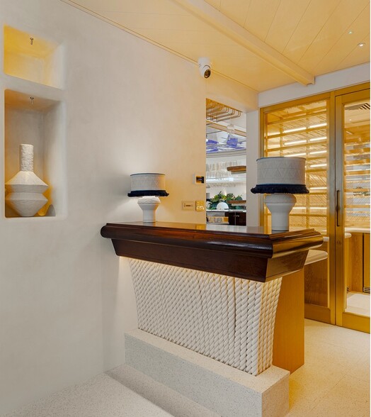 13-17 Montpelier St, London for sale - Interior Photo - Image 2 of 14