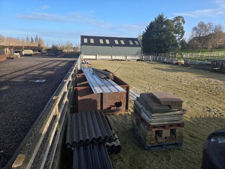 Basser Hill, Lower Halstow for sale - Building Photo - Image 1 of 2