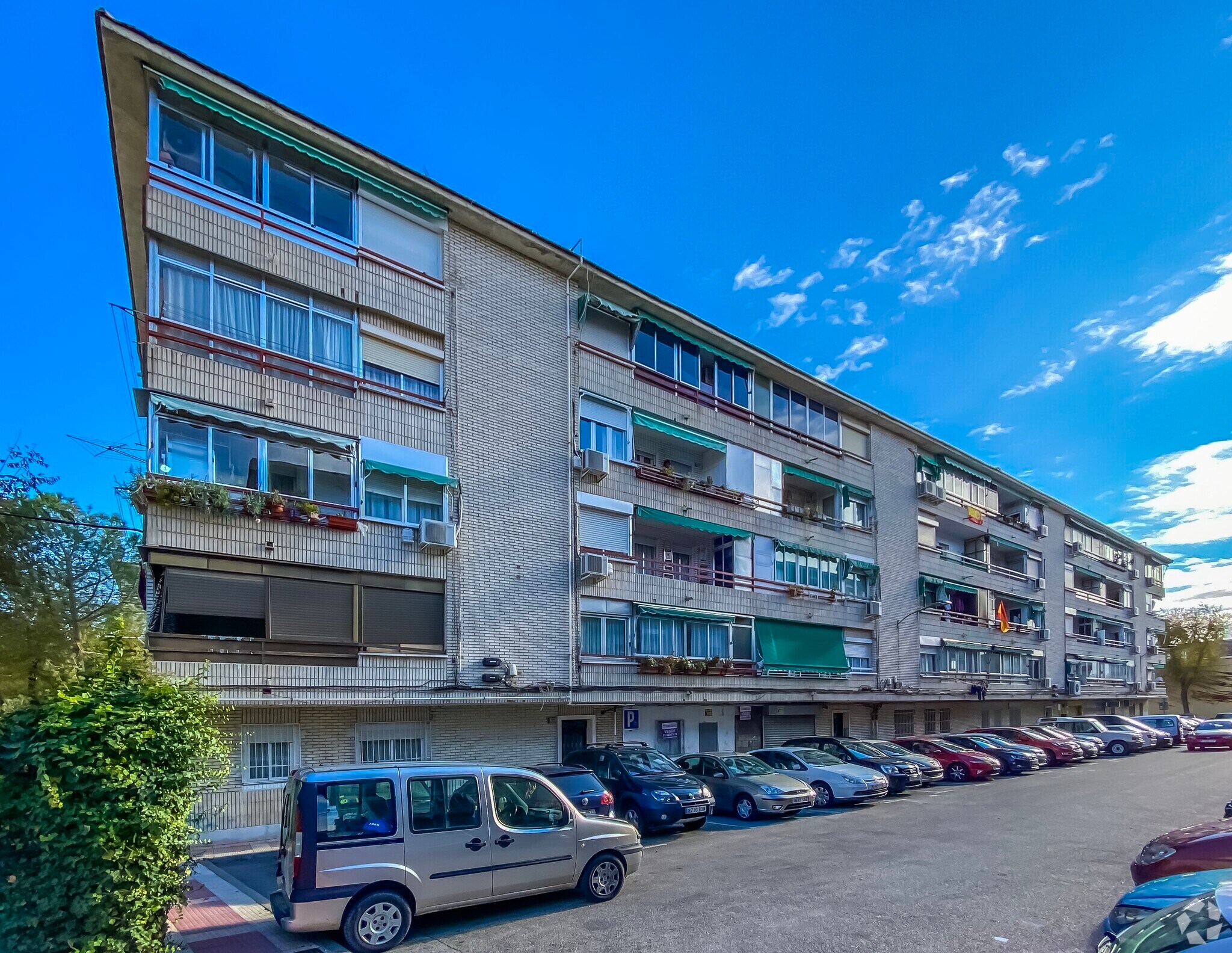 Build-to-Rent in Parla, Madrid for sale Primary Photo- Image 1 of 1