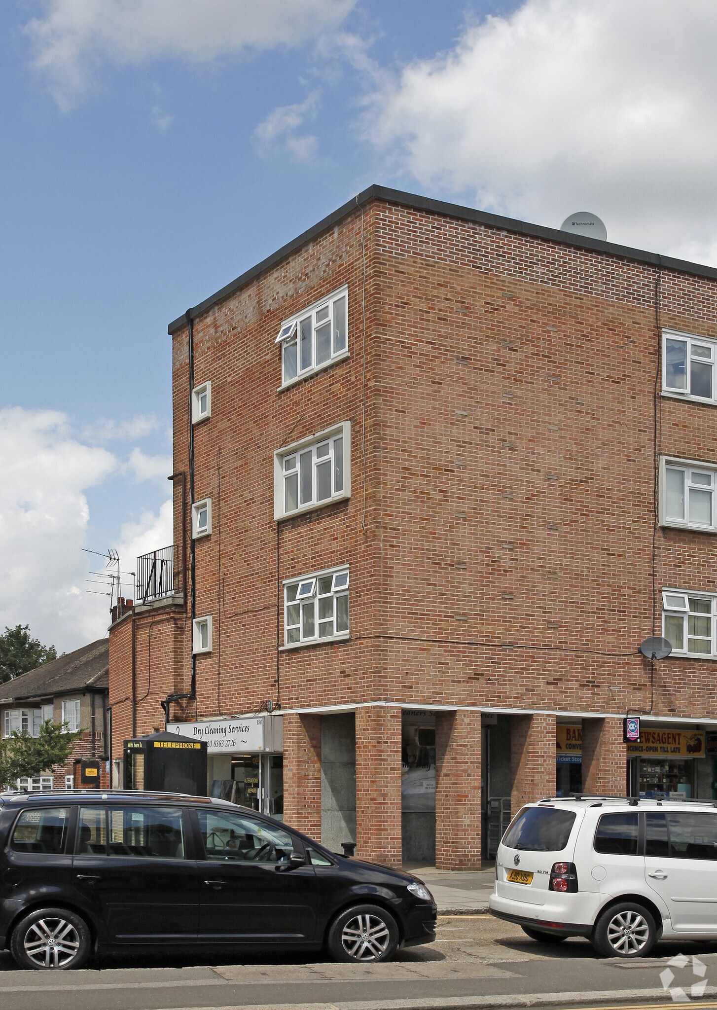 180 Baker St, Enfield for sale Primary Photo- Image 1 of 1