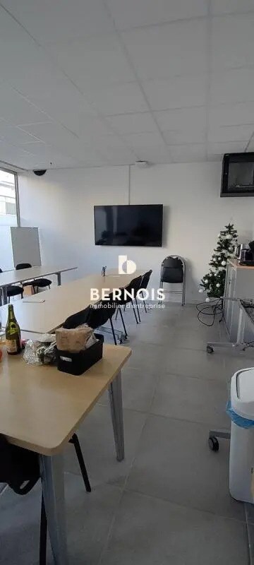 Location Bureaux 40 m² - Photo 1