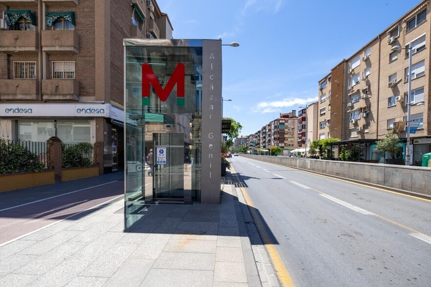 Calle Abderrahmán, 11, Granada, Granada for sale - Building Photo - Image 3 of 32