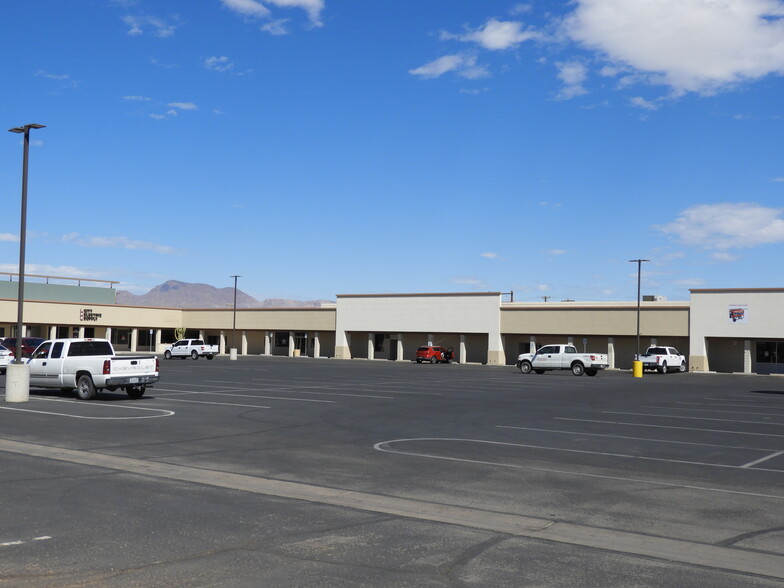 1960 W Thatcher Blvd, Safford, AZ for rent - Building Photo - Image 3 of 10