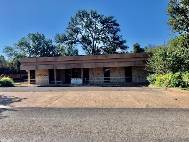 1000 N High St, Longview, TX for rent - Primary Photo - Image 1 of 4