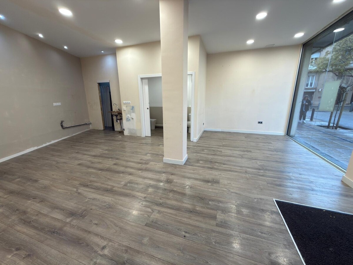 Igualada, BAR 08700 - Unit B3 -  - Interior Photo - Image 2 of 7