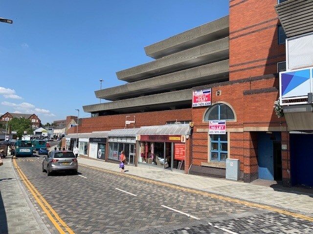 77-84 New Rd, Gravesend to rent Building Photo- Image 1 of 1