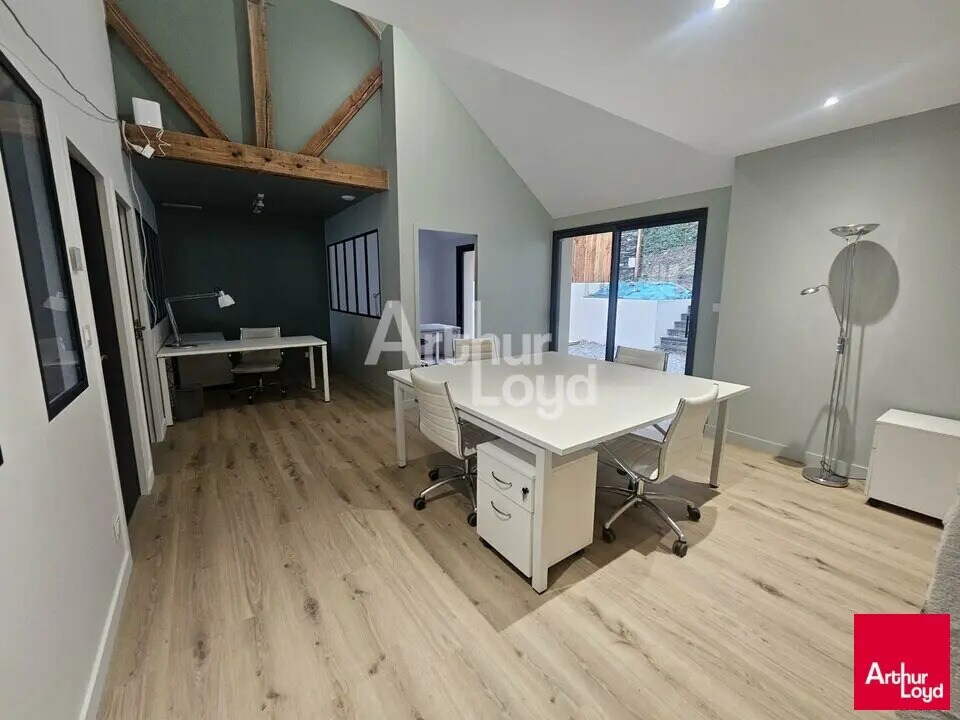 Location Bureaux 57 m² - Photo 1