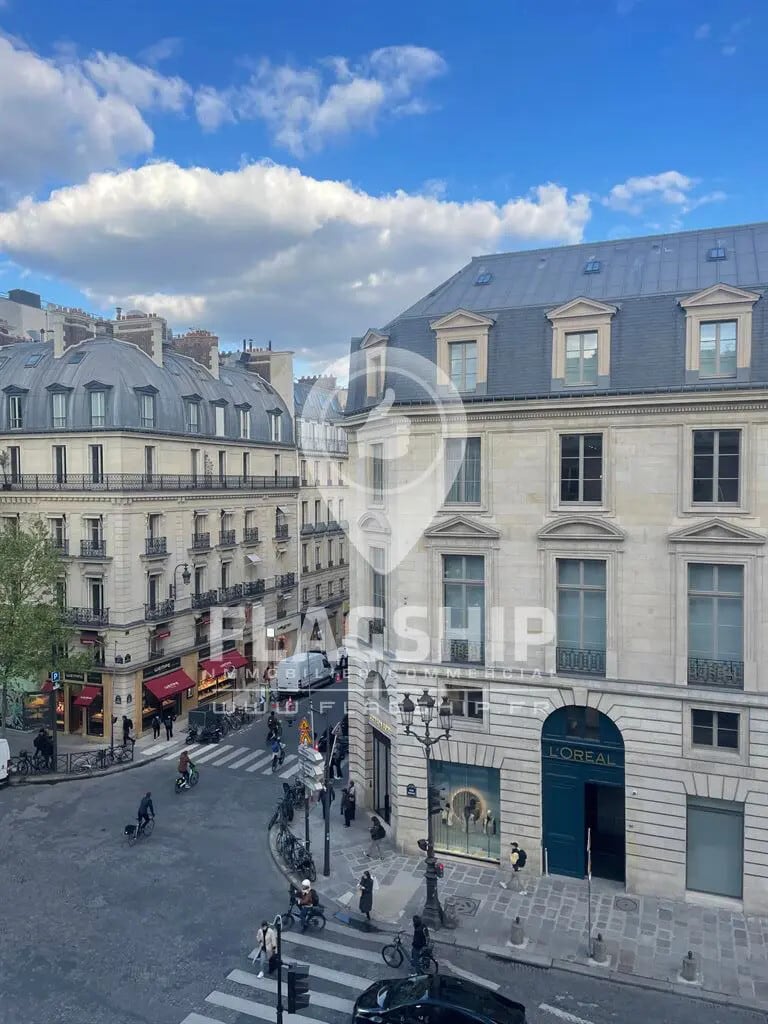 Location Commerce 69 m² - Photo 1