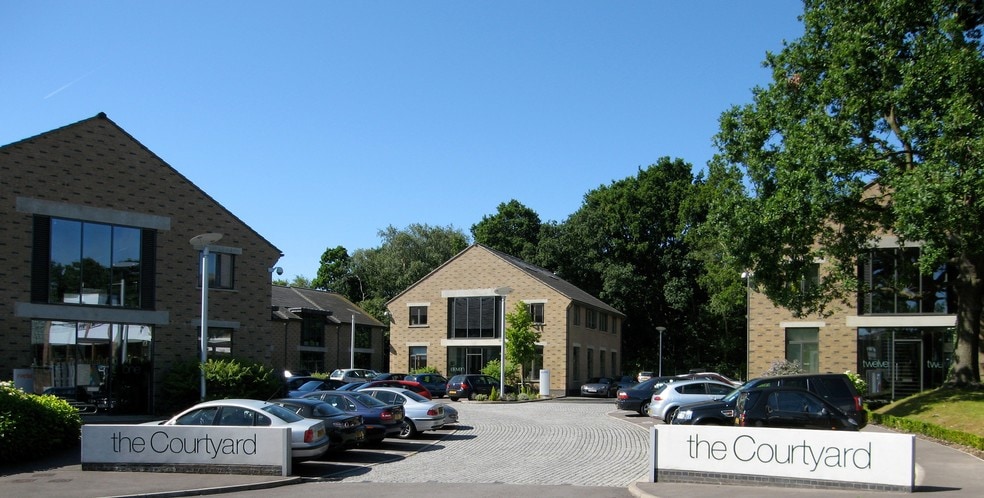 Eastern Rd, Bracknell to rent - Primary Photo - Image 1 of 4