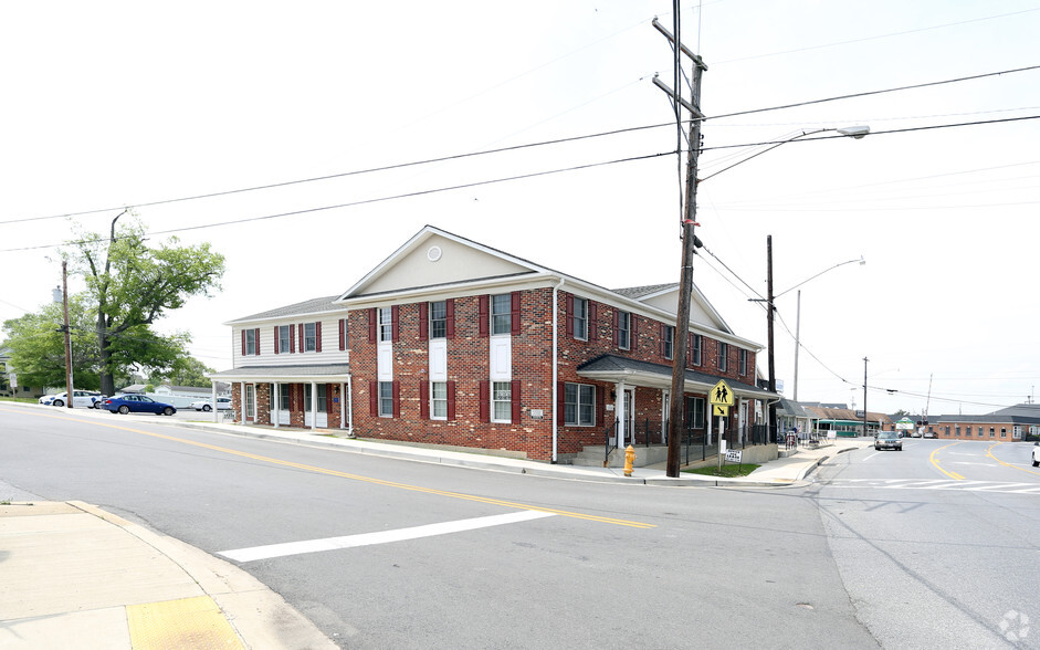 1-3 Oak Ave, La Plata, MD for sale - Primary Photo - Image 1 of 1