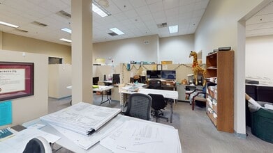 10 Commerce Park N, Bedford, NH to rent Interior Photo- Image 2 of 16