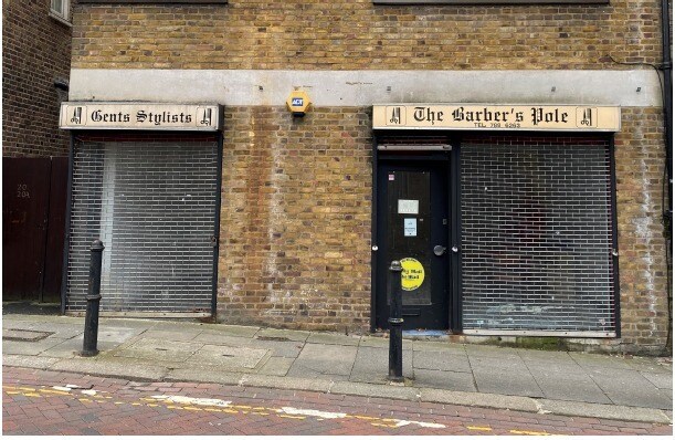 18 Roehampton High St, London for sale - Primary Photo - Image 1 of 1