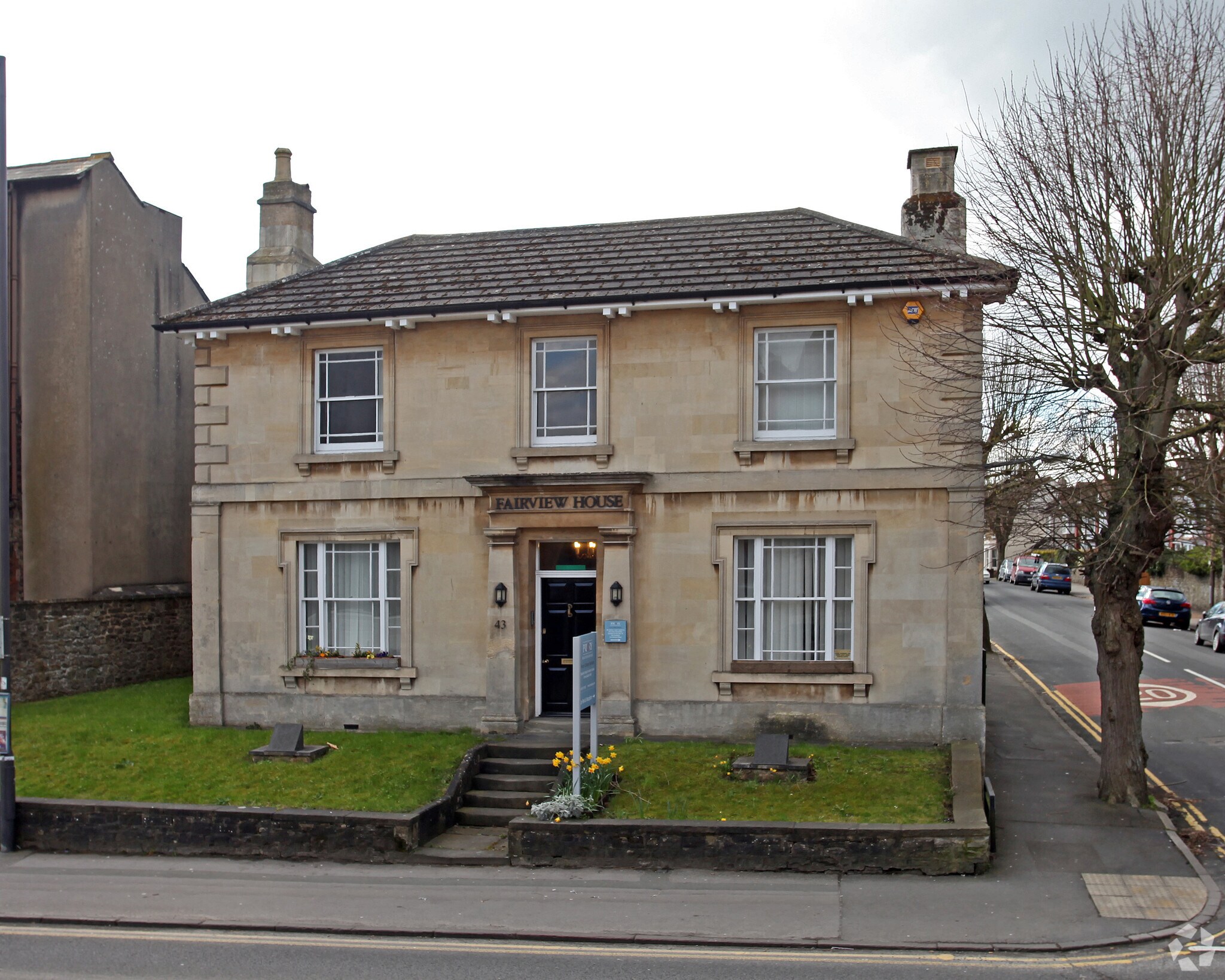 43 Bath Rd, Swindon for sale Primary Photo- Image 1 of 1