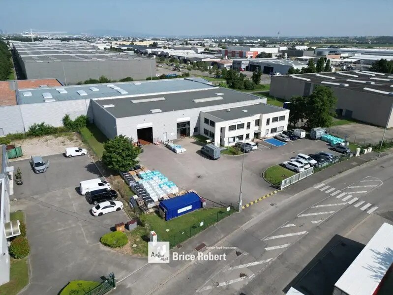 4 Rue Philippe Lebon, Genas to rent Aerial- Image 1 of 12