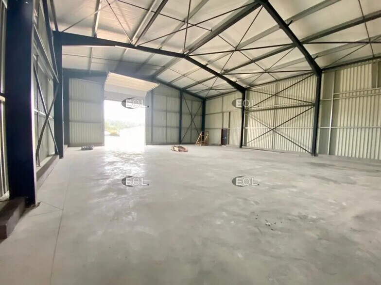 Light Industrial in Peypin for sale - Building Photo - Image 1 of 2