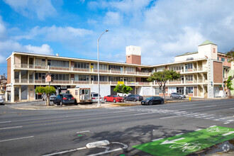 2065 S King St, Honolulu, HI for rent Primary Photo- Image 1 of 7