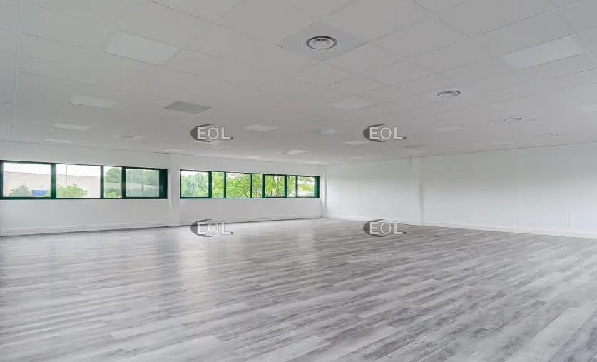 Light Industrial in Gennevilliers to rent - Interior Photo - Image 3 of 5