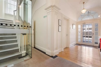 Finch Rd, Douglas to rent Interior Photo- Image 2 of 7