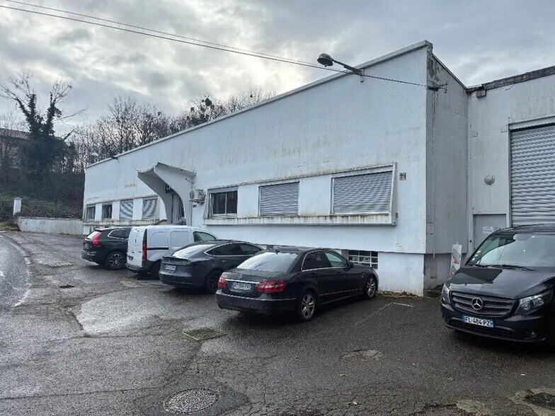 29 Chemin De Montgay, Fontaines-sur-Saône to rent - Building Photo - Image 1 of 7