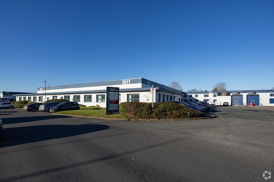 Maybrook Rd, Sutton Coldfield to rent - Building Photo - Image 2 of 7