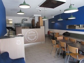 Finchley Rd, London to rent Interior Photo- Image 1 of 3