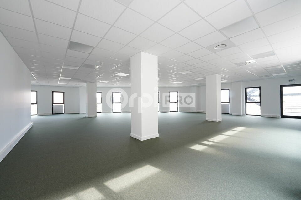 Rue Des Valets, Montluel for sale Interior Photo- Image 1 of 11